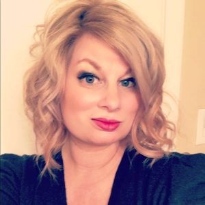 Meet your Posher, Lori